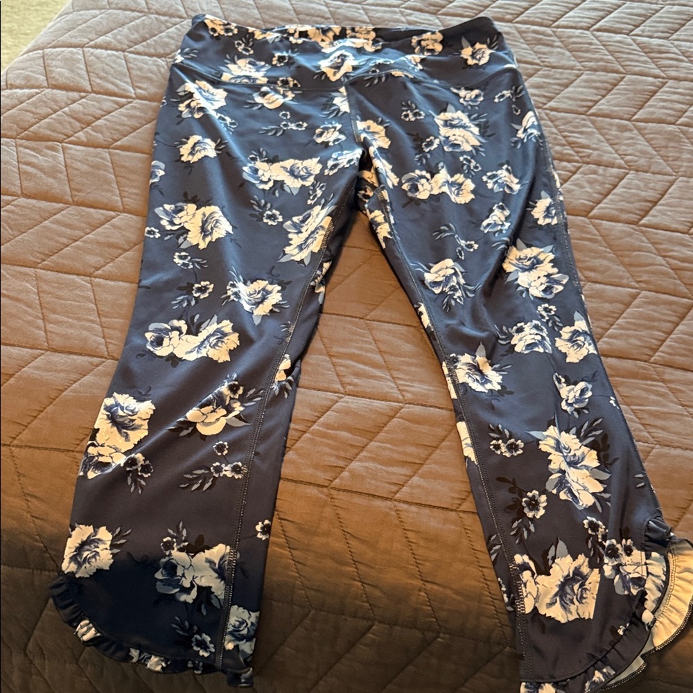 Kate Spade Yoga pants